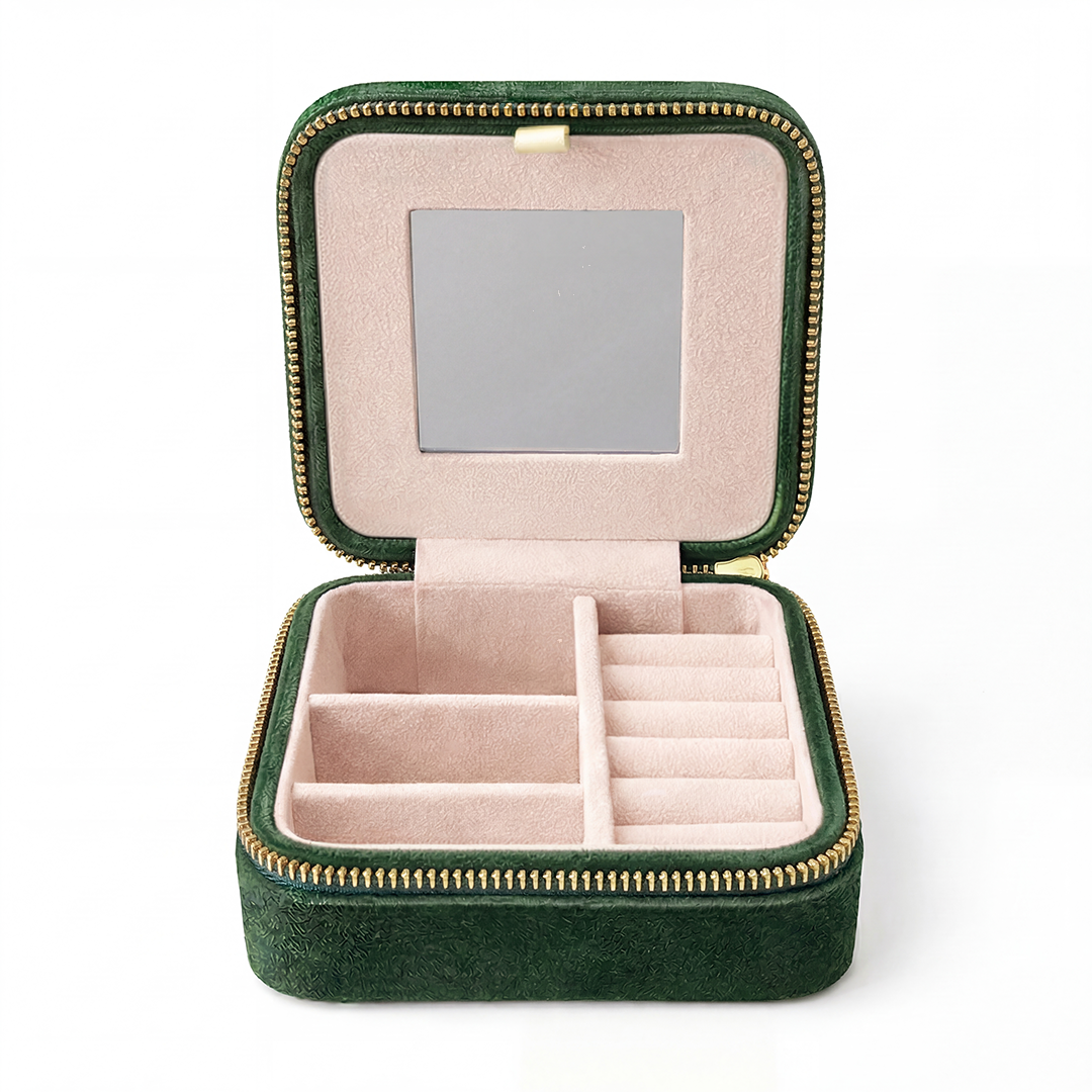 Travel Jewelry Case Irsienne